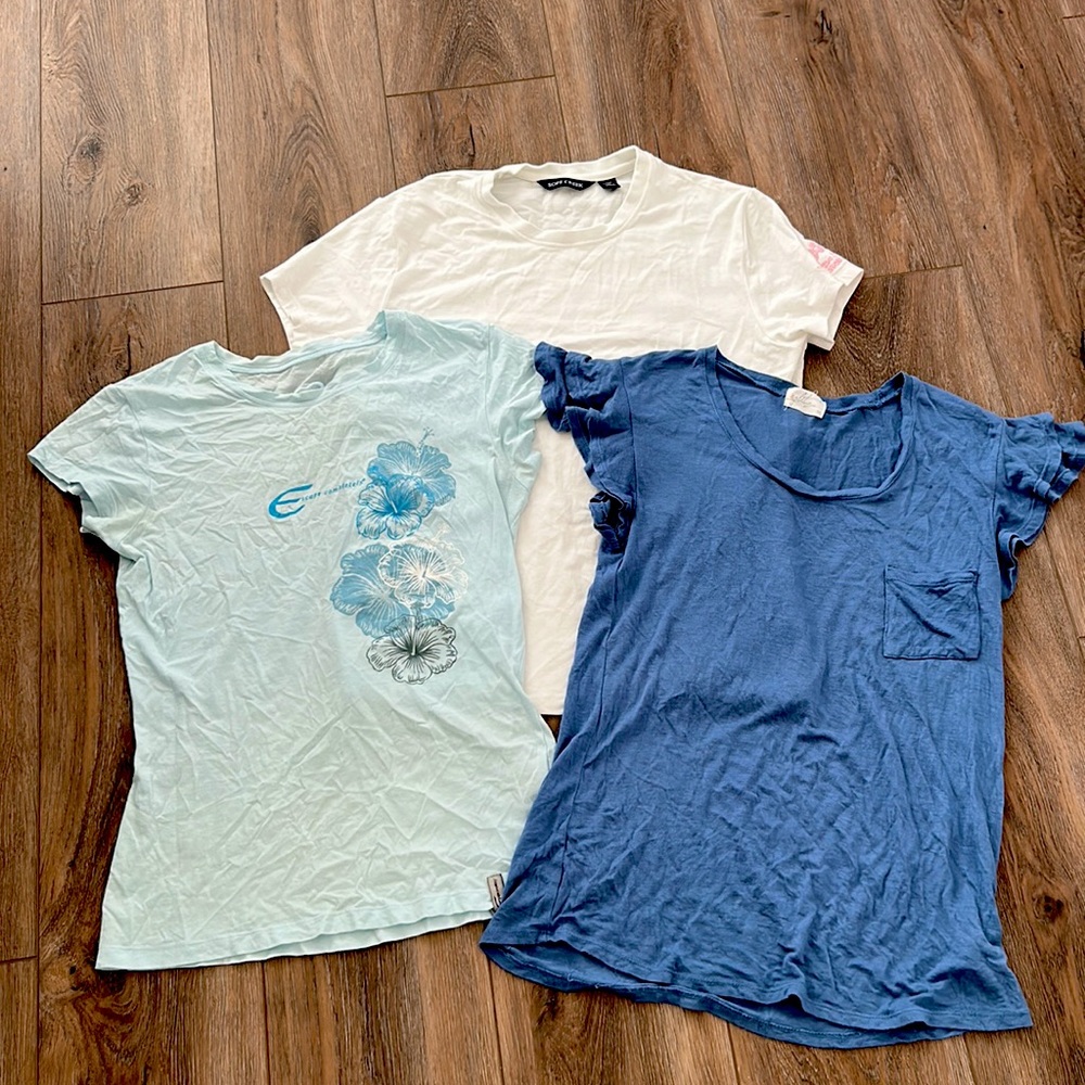 Short sleeve shirts.